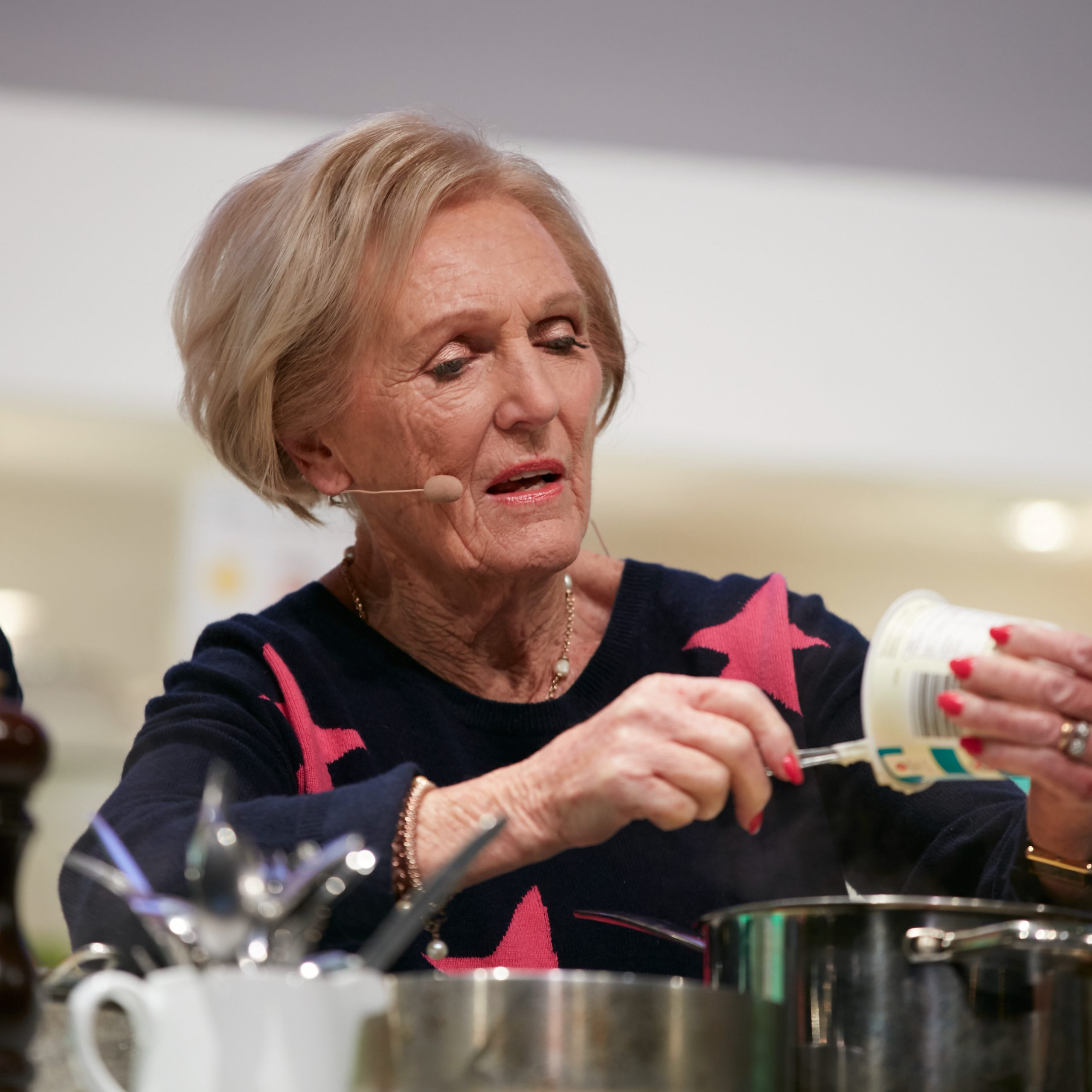 Dame Mary Berry - 2560x2560